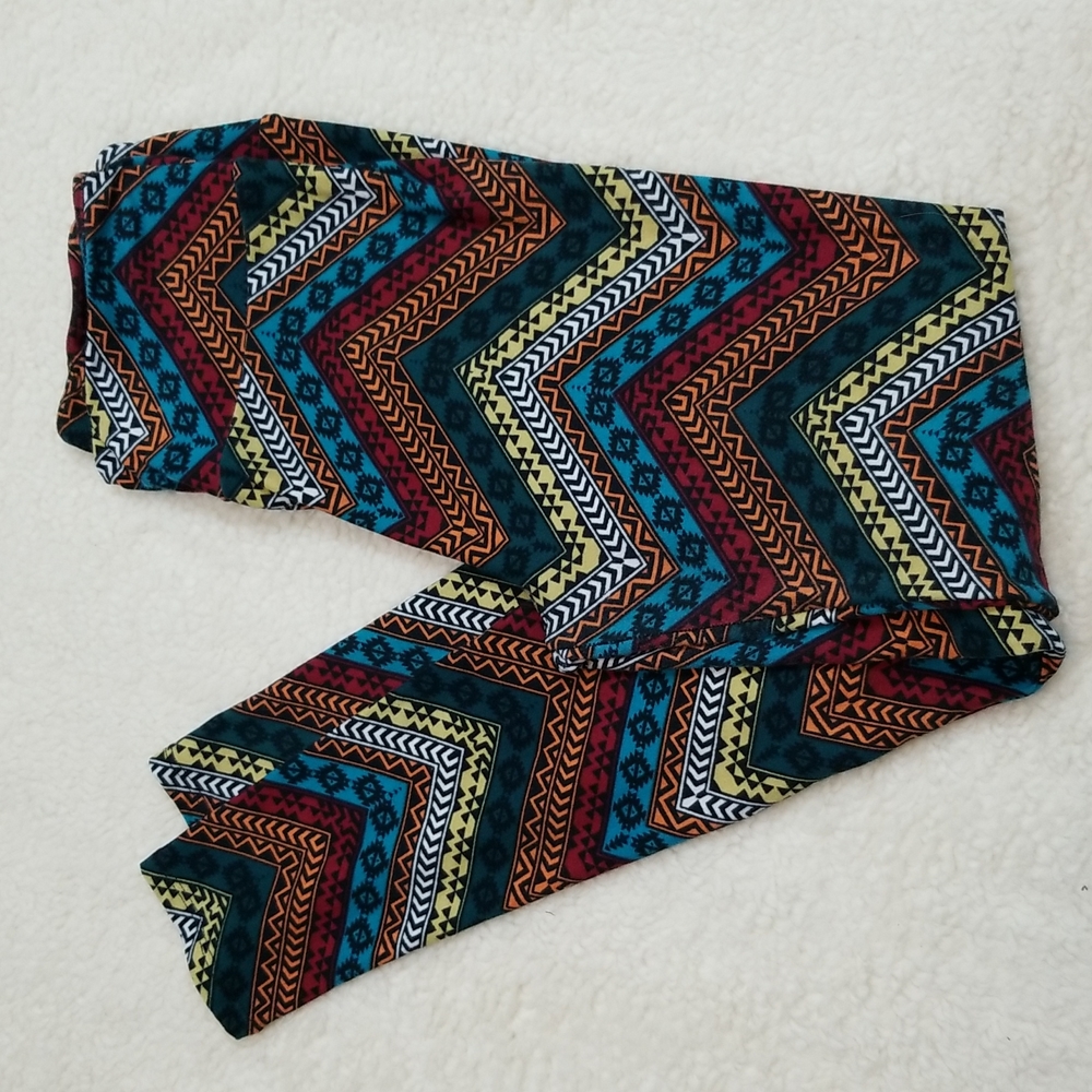 LuLuRoe LEGGINGS Azteck Chevron Print